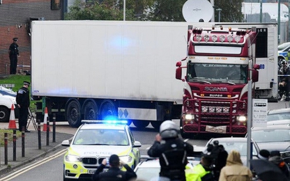 Bỉ phát hiện 20 người nhập cư trái phép trong xe tải