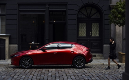 Mazda3 thế hệ mới liên tiếp nhận 2 giải xe của năm