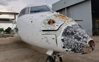 Mưa đá “tấn công” máy bay, 41 người thoát chết thần kỳ