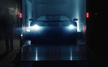 Cha con mê Lamborghini chế xe Aventador SV replica