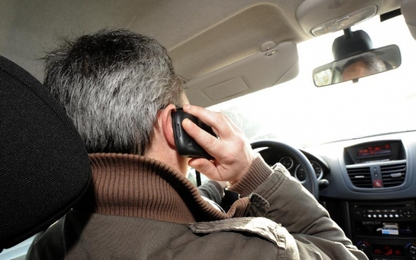 Australia dùng “mắt thần” bắt quả tang lái xe dùng điện thoại
