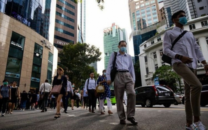 Singapore bơm tiền ngăn kinh tế rơi vào suy thoái