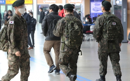 11 binh sĩ nhiễm virus corona, quân đội Hàn Quốc cách ly 7.700 người
