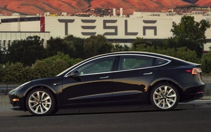 Xe điện của Tesla khiến các kỹ sư Nhật bó tay