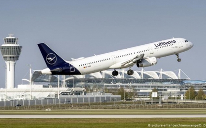 Lufthansa thu hẹp hoạt động trước triển vọng hồi phục hàng không suy giảm