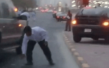 Giao thông hỗn loạn vì ‘cơn mưa tiền’ ở Dubai