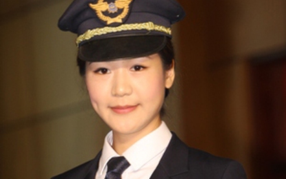 Phi hành đoàn Vietnam Airlines đổi đồng phục