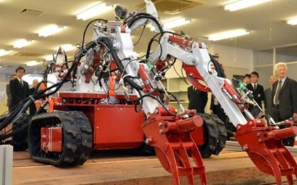 Robot dọn dẹp nhà máy điện hạt nhân Fukushima