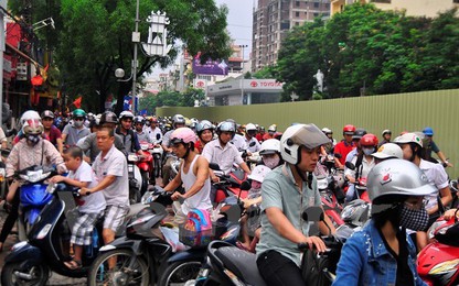 Hà Nội áp chỉ tiêu thu hơn 286 tỷ đồng phí đường bộ xe máy