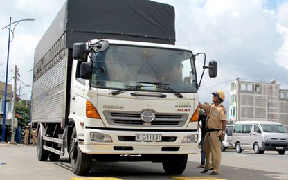 Giám đốc Sở GTVT Hà Nội “hứa” sẽ xử lý mạnh xe quá tải