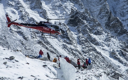 Dân Nepal từ chối sửa đường lên đỉnh Everest