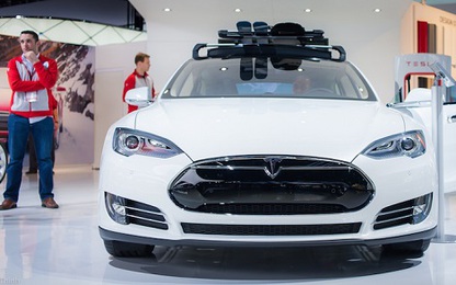 Tesla lỗ 154 triệu đô, bán được 10.045 chiếc Model S