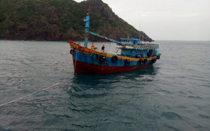 Cứu nạn 5 thuyền viên lênh đênh trên biển suốt 5 ngày
