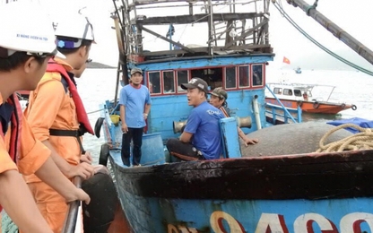 Cứu 6 ngư dân gặp nạn tại khu vực biển Khánh Hòa
