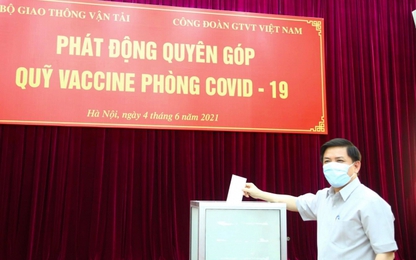 Bộ GTVT quyên góp 500 triệu đồng ủng hộ Quỹ vaccine phòng Covid-19