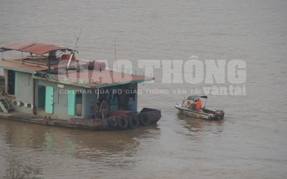 Vụ xả thải trên sông Hồng: Lực lượng Cảnh sát đường thủy có "vấn đề"?