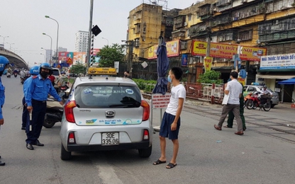 "Chịu trận" COVID-19: Hà Nội vẫn còn 30 nghìn xe khách chưa đổi phù hiệu