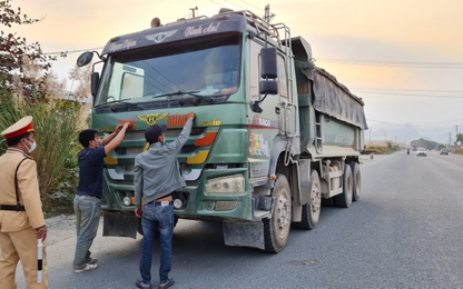 Hà Nam: Giám đốc Công an chỉ đạo xử lý, xe quá tải hạ nhiệt