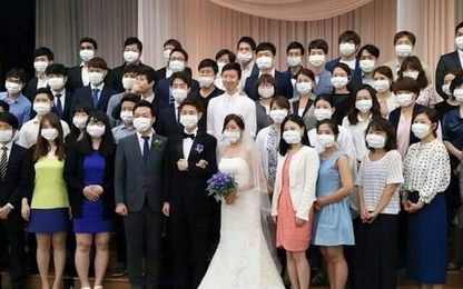 Đám cưới "toàn khẩu trang" ở Hàn Quốc gây xôn xao cộng đồng mạng