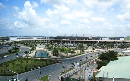 Sân bay Tân Sơn Nhất nhiễu tần số điều hành 18 phút