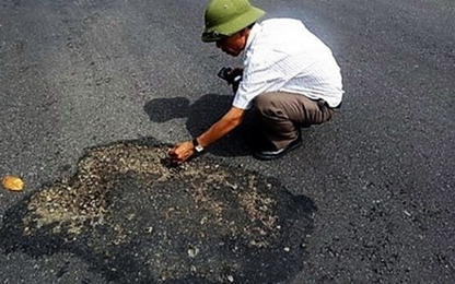Kẻ xấu rải hóa chất phá hoại mặt đường QL1A đoạn qua tỉnh Quảng Bình