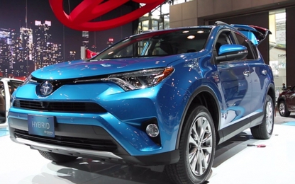Toyota sẽ trang bị phanh tự động cho mọi dòng xe từ năm 2016
