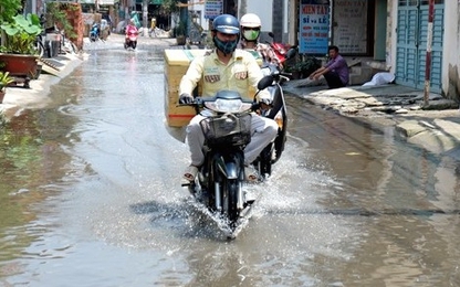TPHCM: "Con đường đau khổ" trời nắng cả tuần vẫn ngập nước