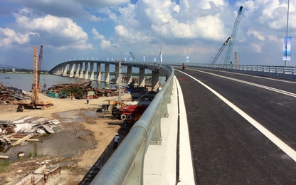 Cầu Mỹ Lợi vượt sông Vàm Cỏ chính thức thông xe