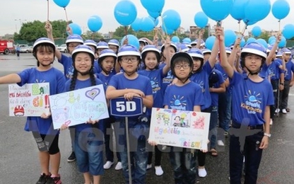 Yamaha Việt Nam trao tặng 20.000 mũ bảo hiểm cho trẻ em