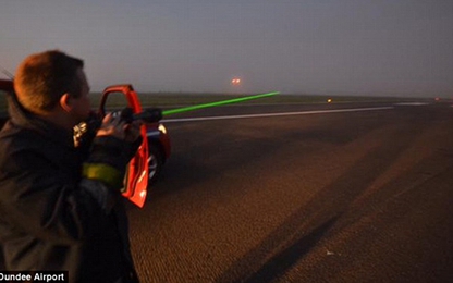 Sân bay trang bị súng laser trị giá chục nghìn USD để đuổi chim