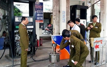 Phó Thủ tướng yêu cầu xử công khai vụ gắn chip cây xăng