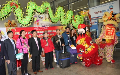 Đà Nẵng đón 180 khách quốc tế "xông đất đầu năm"