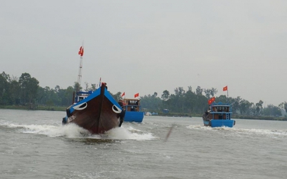 Hàng trăm tàu thuyền xuất hành thẳng tiến Hoàng Sa - Trường Sa