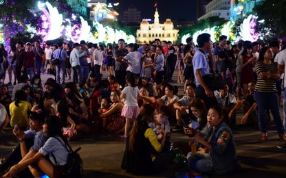 Cấm tổ chức ăn uống tại đường Nguyễn Huệ, TP.HCM