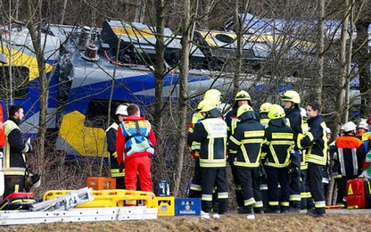 Tai nạn tàu hỏa làm 150 người thương vong: Lái tàu mải chơi game
