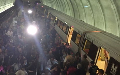 Mỹ chấn động vì vụ nổ lớn ở 2 ga tàu điện giữa thủ đô