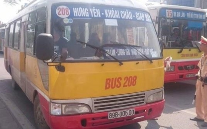Cảnh giác với xe buýt “nhái” tại Hà Nội