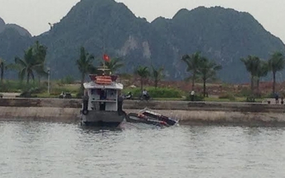 Quảng Ninh: Lại thêm một tàu du lịch tự đắm ở cảng Tuần Châu