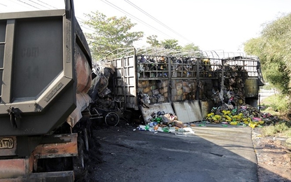 Bình Dương: Xe tải tông xe container và phát nổ, 2 người chết thảm