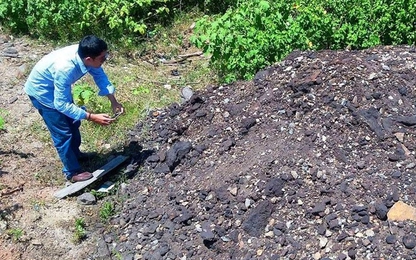 Phát hiện thêm hàng trăm tấn rác thải của Formosa ở Hà Tĩnh