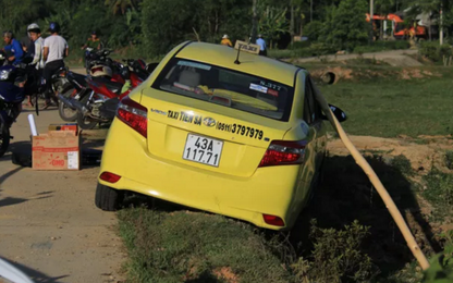 Đà Nẵng: Kinh hoàng tài xế taxi nằm giữa vũng máu trên đường liên thôn