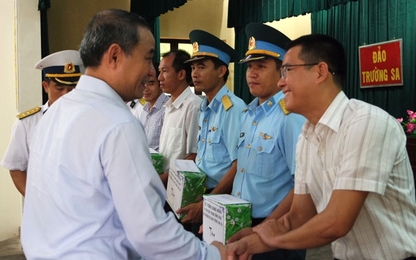 Bộ trưởng Trương Quang Nghĩa: Nhân dân Trường Sa là biểu tượng của chủ quyền