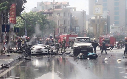 Taxi nổ như bom ở Quảng Ninh: Xác định danh tính 2 người chết