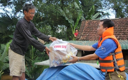 ​Hàng không nhận vận chuyển miễn phí hàng cứu trợ về miền Trung