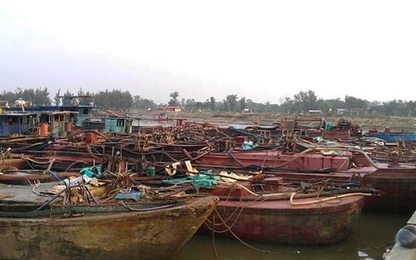 7 chủ tàu hút cát trái phép trên sông Tào bị phạt hơn 300 triệu