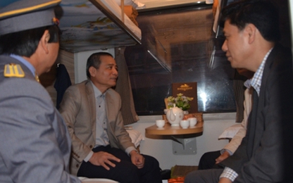 Bộ trưởng Bộ GTVT Trương Quang Nghĩa thị sát tàu Hà Nội - Vinh