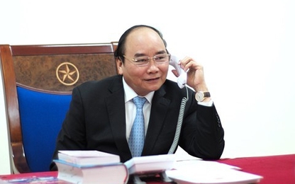 Thủ tướng Nguyễn Xuân Phúc điện đàm với Tổng thống đắc cử Donald Trump