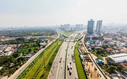 Thông xe tạm một đoạn đường song hành xa lộ Hà Nội