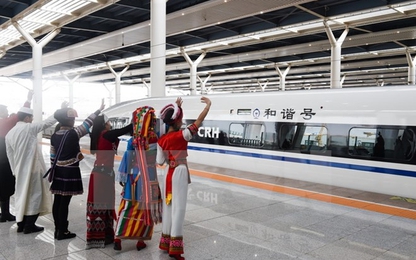 Trung Quốc vận hành tuyến đường sắt cao tốc dài nhất thế giới