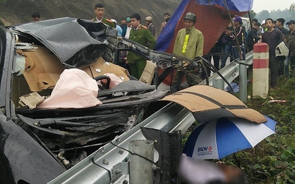 Giám đốc ngân hàng tử nạn trên cao tốc Nội Bài-Lào Cai